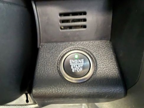 Used 2020 Ford F150 Raptor w/ Equipment Group 802A Luxury AWD/4WD image 35