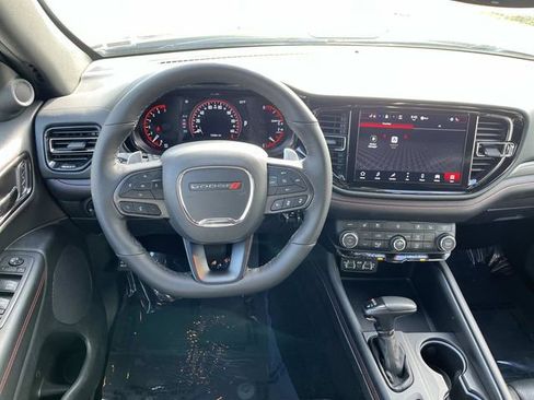 Used 2024 Dodge Durango GT RWD image 16