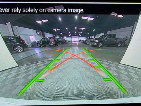 Used 2023 BMW 530e w/ M Sport Package image 18