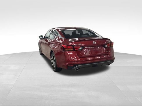 Used 2019 Nissan Altima 2.5 SR w/ SR Premium Package AWD/4WD image 3