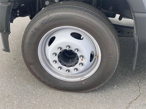 New 2025 Ford F450 XL image 5