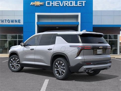 New 2026 Chevrolet Traverse LT w/ Sun and Wheel Package image 3