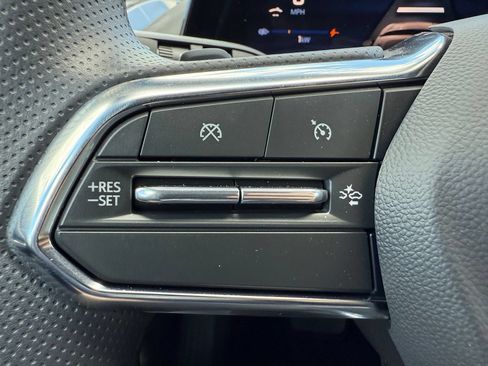 New 2026 Chevrolet Equinox EV LT FWD image 75
