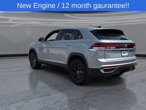 New 2026 Volkswagen Atlas Cross Sport SE FWD image 5