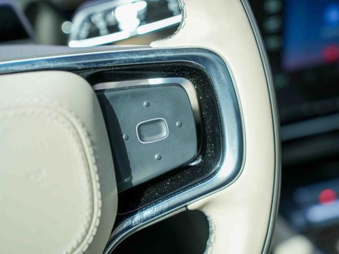 Used 2024 Lincoln Nautilus Reserve w/ Equipment Group 202A image 39