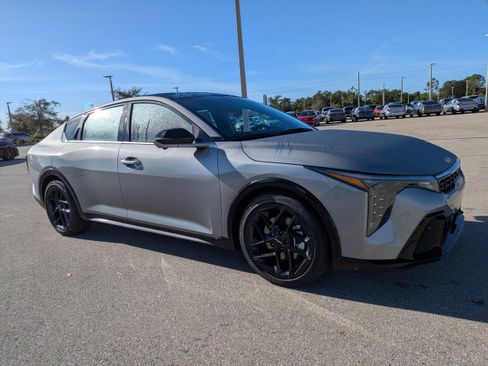 New 2025 Kia K4 GT-Line Turbo image 2