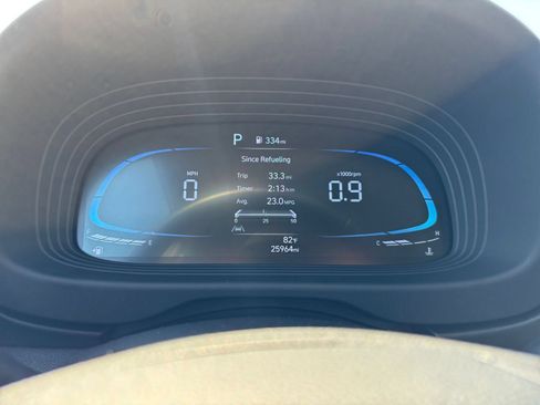 Used 2025 Hyundai Venue SEL FWD image 40
