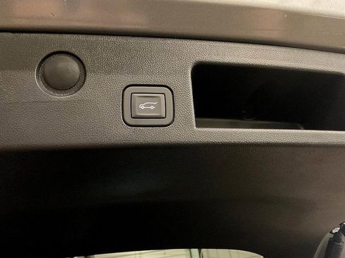 New 2026 Chevrolet Equinox ACTIV w/ Convenience Package III image 16