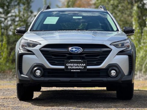 Certified 2025 Subaru Outback Premium image 2