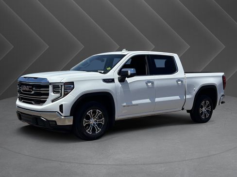 Certified 2025 GMC Sierra 1500 SLT RWD image 34
