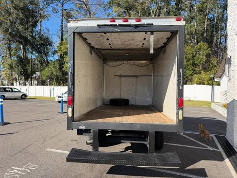 Used 2007 Chevrolet Express 3500 RWD image 11