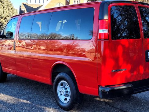 Used 2019 Chevrolet Express 2500 LS w/ Driver Convenience Package image 3