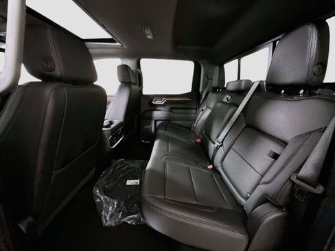 Used 2026 GMC Sierra 1500 Denali w/ Technology Package AWD/4WD image 19
