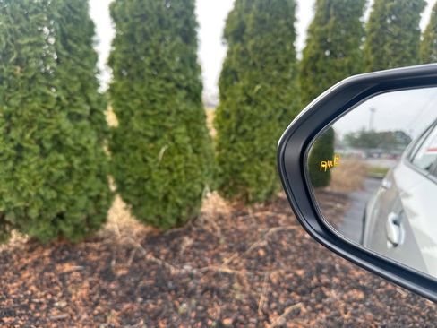 Certified 2024 Toyota Corolla SE image 14