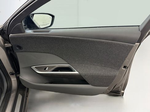 Used 2024 Lucid Air Touring AWD/4WD image 34