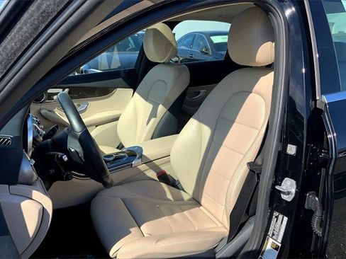 Used 2018 Mercedes-Benz C 300 4MATIC Sedan image 6