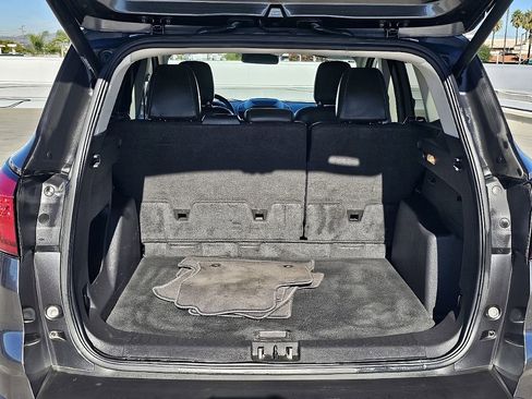 Used 2019 Ford Escape SEL image 11