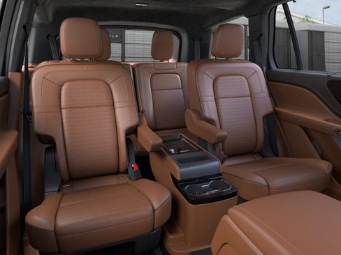 New 2026 Lincoln Aviator Black Label w/ Jet Appearance Package AWD/4WD image 11