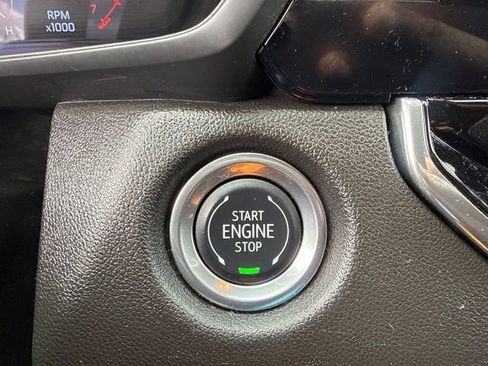 Used 2025 Chevrolet Colorado Trail Boss AWD/4WD image 21