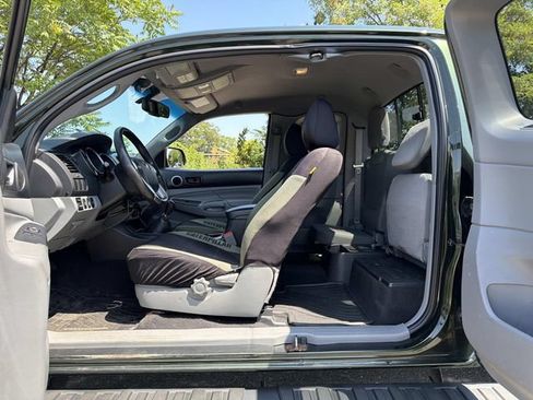 Used 2013 Toyota Tacoma 4x4 Access Cab w/ SR5 Pkg image 14