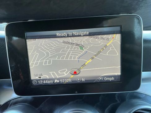 Used 2017 Mercedes-Benz C 300 Sedan image 29