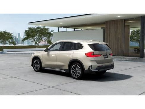 New 2026 BMW X1 xDrive28i w/ Technology Package AWD/4WD image 2