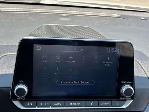 Used 2023 Nissan Altima 2.5 SR AWD/4WD image 19
