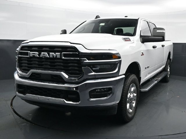 Used 2025 RAM 2500 Big Horn AWD/4WD image 3