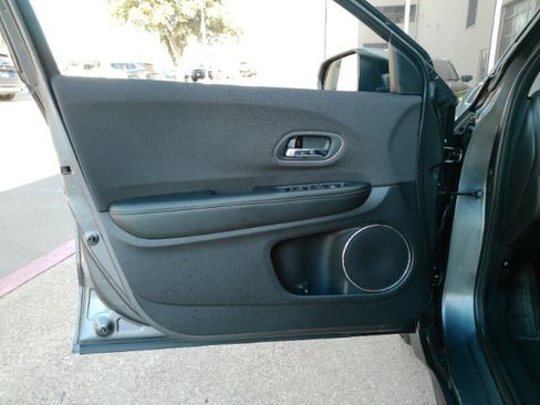 Used 2022 Honda HR-V EX image 15