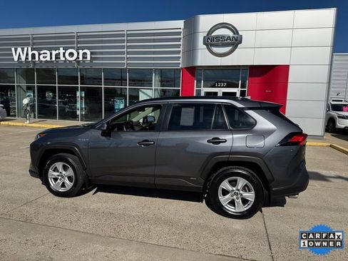 Used 2020 Toyota RAV4 XLE image 8