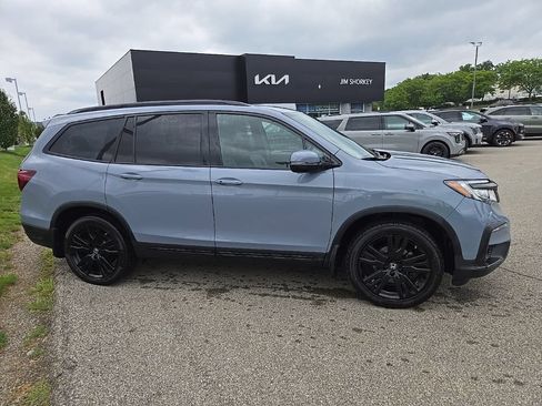Used 2022 Honda Pilot Black Edition image 2