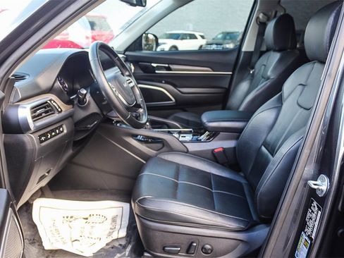 Used 2022 Kia Telluride EX w/ EX Premium Package image 17