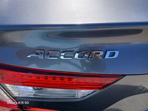 Used 2018 Honda Accord Touring image 14
