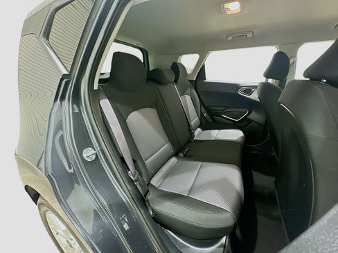 Used 2023 Kia Soul LX w/ LX Technology Package FWD image 26