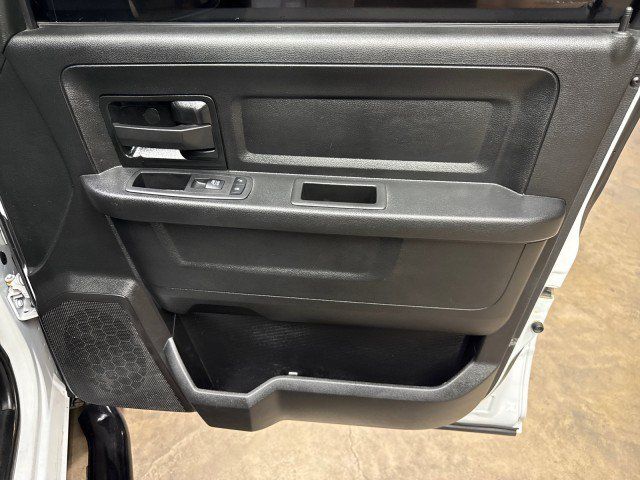 Used 2023 RAM 2500 Tradesman w/ Chrome Appearance Group AWD/4WD image 27