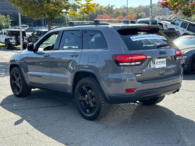 Used 2019 Jeep Grand Cherokee Laredo AWD/4WD image 5