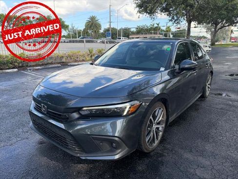 Used 2024 Honda Civic Touring image 2