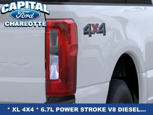 New 2026 Ford F250 XL w/ XL Chrome Package image 21