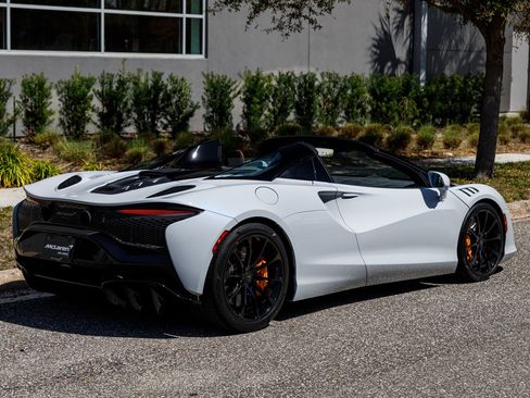 New 2025 McLaren Artura Spider image 10