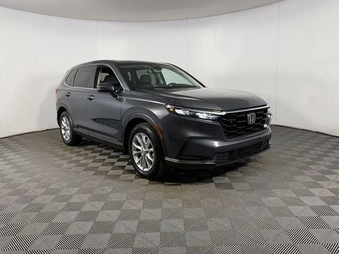 Used 2023 Honda CR-V EX-L image 4