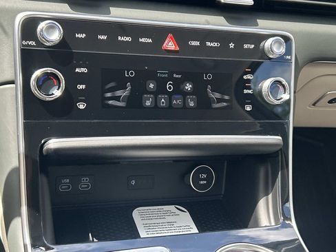 New 2026 Genesis GV80 2.5T RWD image 34