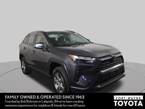 Used 2024 Toyota RAV4 XLE AWD/4WD image 4