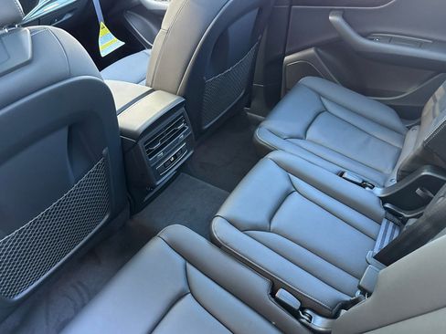 New 2026 Audi Q7 2.0T Premium image 9