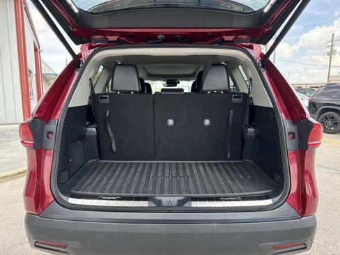 Used 2025 Toyota Grand Highlander FWD image 8