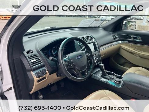 Used 2017 Ford Explorer Limited w/ Equipment Group 301A AWD/4WD image 18
