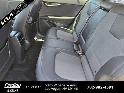 Certified 2024 Kia Niro Wind FWD image 13