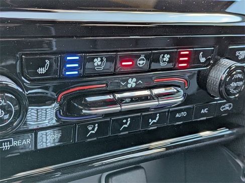 New 2025 Jeep Grand Cherokee Limited w/ Luxury Tech Group II image 22