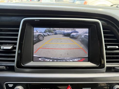 Used 2019 Hyundai Sonata SE FWD image 25