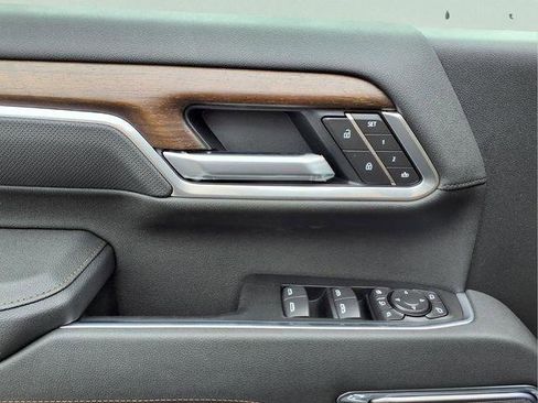 New 2026 Chevrolet Silverado 2500 High Country w/ High Country Premium Package AWD/4WD image 13