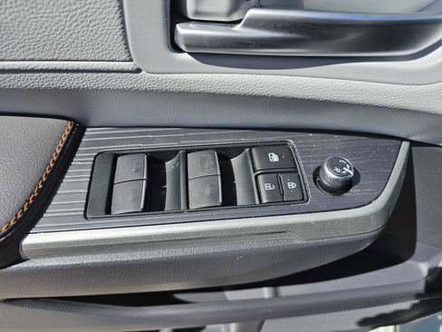 Used 2023 Toyota Sienna XSE w/ XSE Plus Package image 12